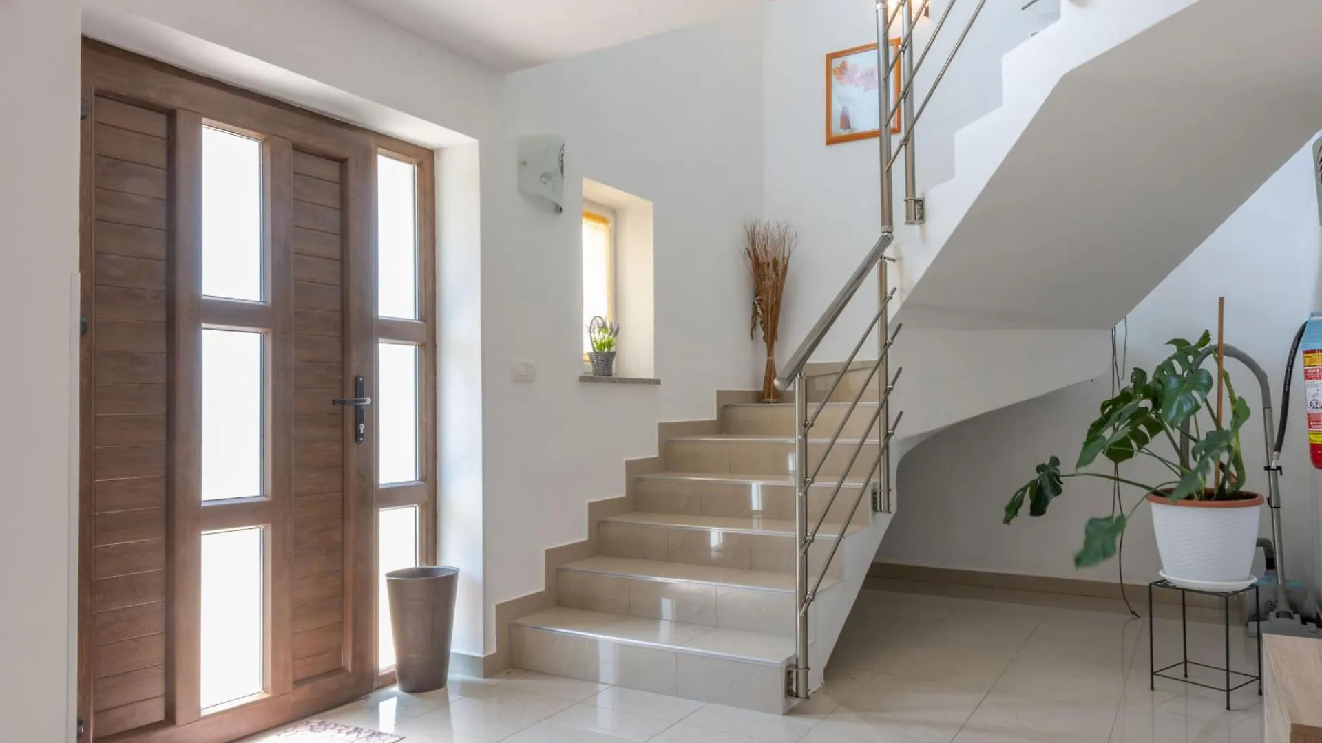 Villa Sandra, A Beautiful Villa With Sea View And A Pool Drenje  0*, Drenje (Istria)